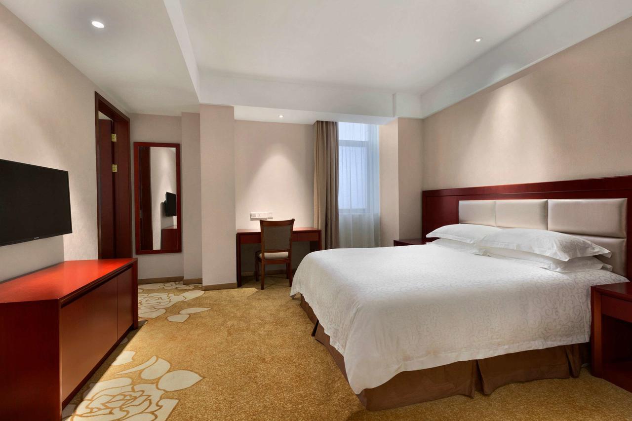 Ramada Shanghai Minhang エクステリア 写真