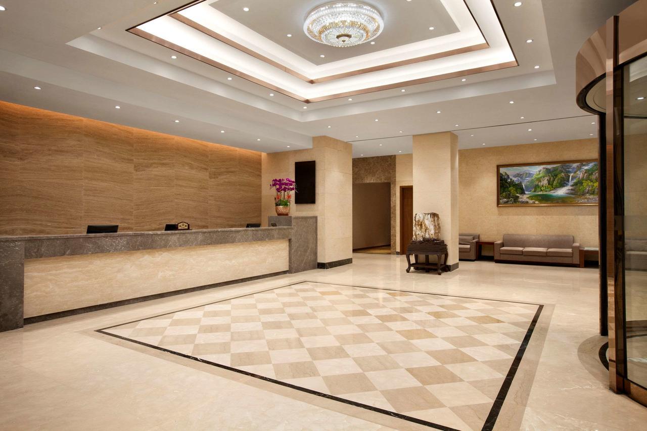 Ramada Shanghai Minhang エクステリア 写真